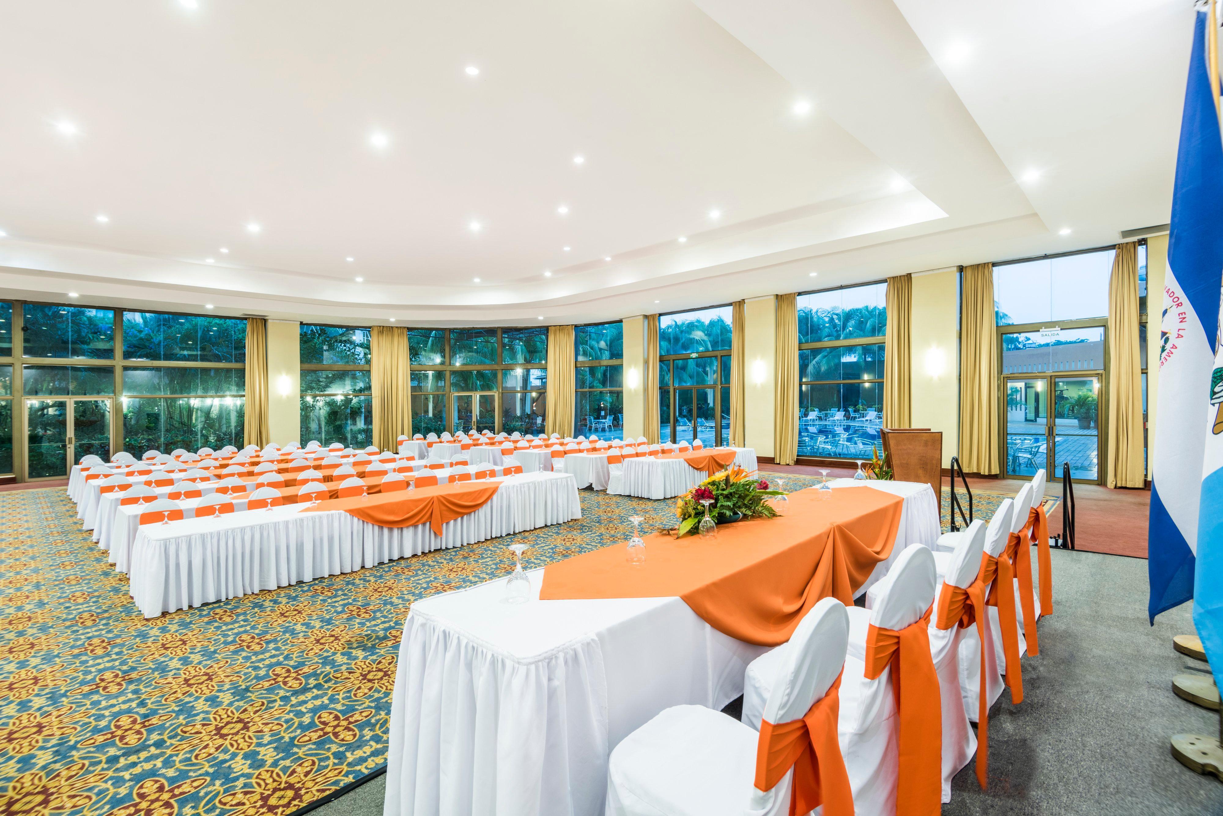 Holiday Inn Convention Center By Ihg Managua Exterior photo