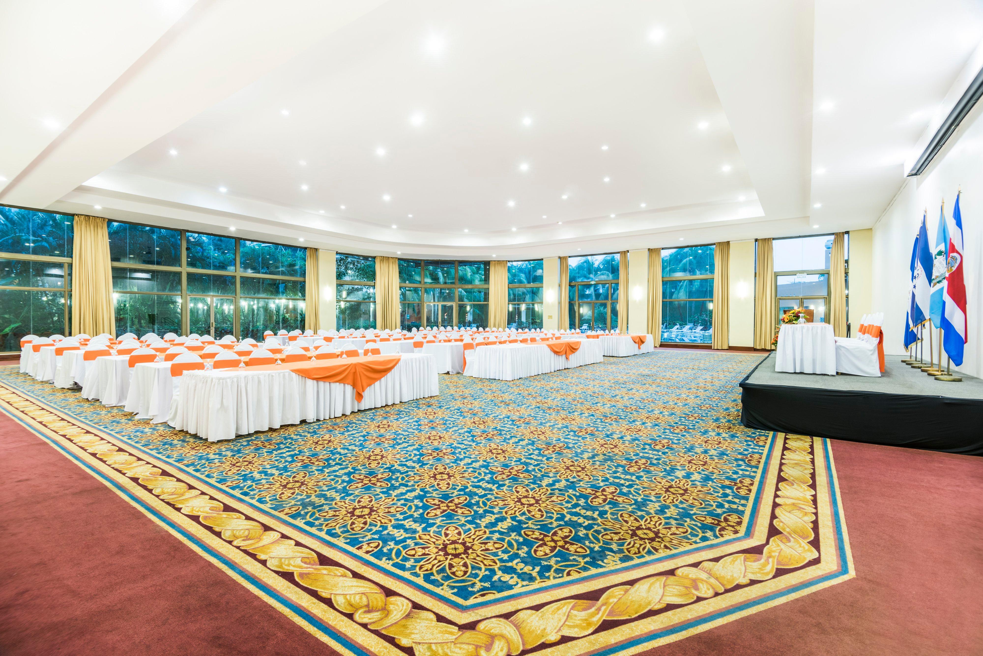 Holiday Inn Convention Center By Ihg Managua Exterior photo