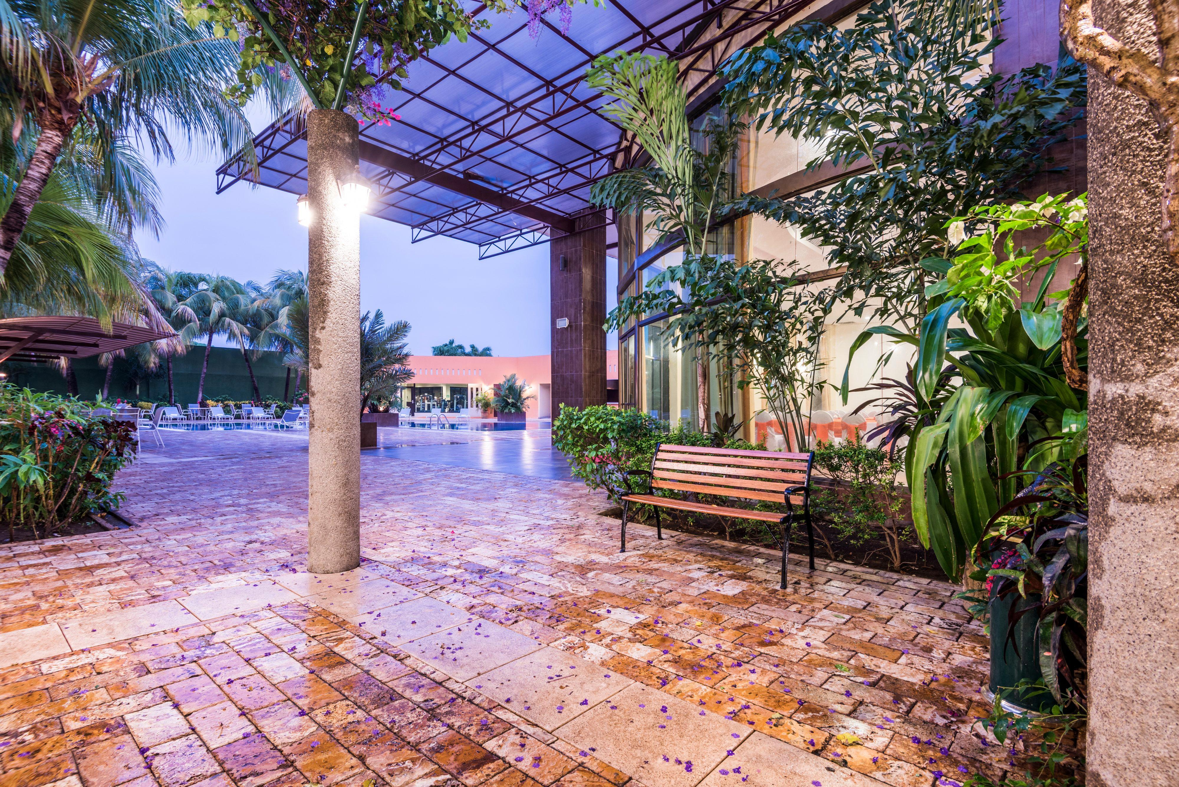 Holiday Inn Convention Center By Ihg Managua Exterior photo